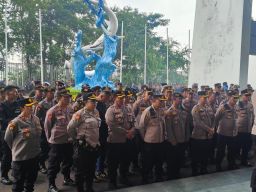 Polrestabes Surabaya Terjunkan 2.503 Personel, Amankan Lanjutan Liga 1 Persebaya vs Dewa United  