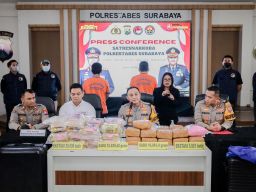 Polrestabes Surabaya Berhasil Amankan Sindikat Sabu Jawa Sumatera Sita 40,8 kg Sabu  