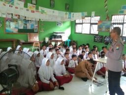 Peringati Hardiknas Polresta Sidoarjo Edukasi Pelajar di Sekolah