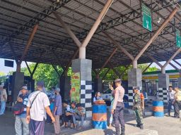 Sukseskan WWF 2024 Personel Gabungan Polresta Sidoarjo Patroli KRYD di Terminal Purabaya Tujuan Bali