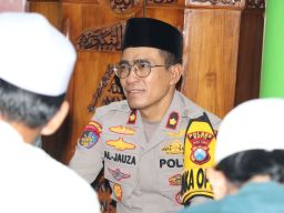 Polres Batu Sampaikan Pesan Kamtibmas Lewat Suling