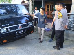 Disambut Haru, Kapolres Ngawi Kembalikan ke Pemilik Pick Up yang Hilang Ditemukan Polisi 