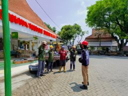 Kolaborasi PLN Icon Plus dan Pemkot Surabaya Wujudkan Penataan Infrastruktur Kabel Fiber Optik 