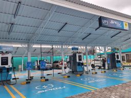 Listrik untuk rakyat, PLN Hadirkan SPKLU Center Pertama di Yogyakarta, Beri Kemudahan Bagi Pengguna EV