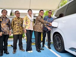 Ramadhan 2026 : Kolaborasi PLN dan Kementerian Perdagangan Hadirkan SPKLU Ultra Fast Charging