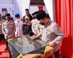 Waka Polri Letakan Batu Pertama Pembangunan Masjid di Kediri