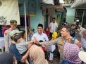 Sambangi Warga Bantaran Rel Kereta Api, Kapolresta Malang Kota Distribusikan Bantuan Kemanusiaan Untuk Negeri