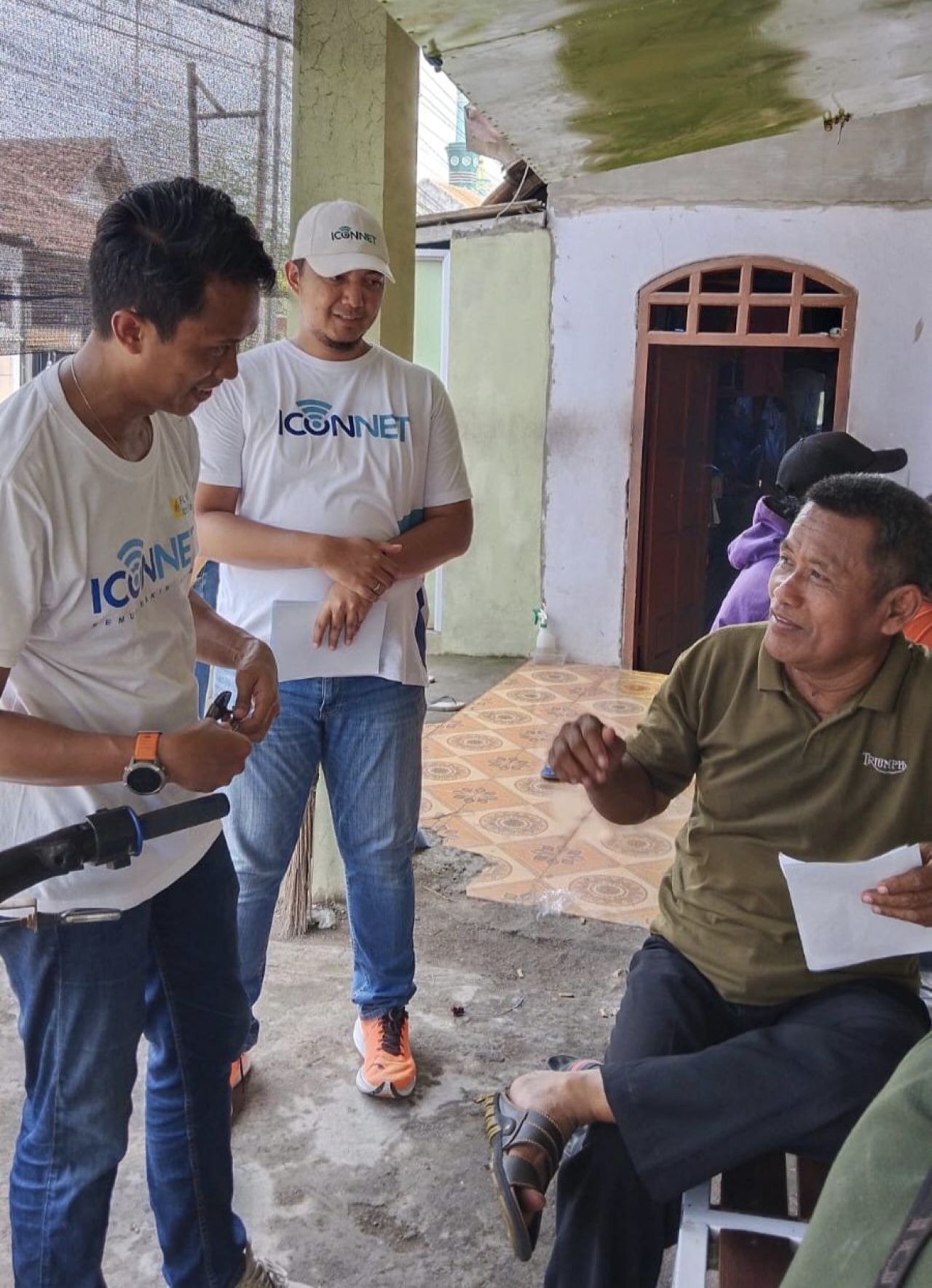 Tingkatkan Penetrasi Internet di Jatim, PLN UID Jawa Timur dan PLN Icon Plus Grebek Cluster Canvassi