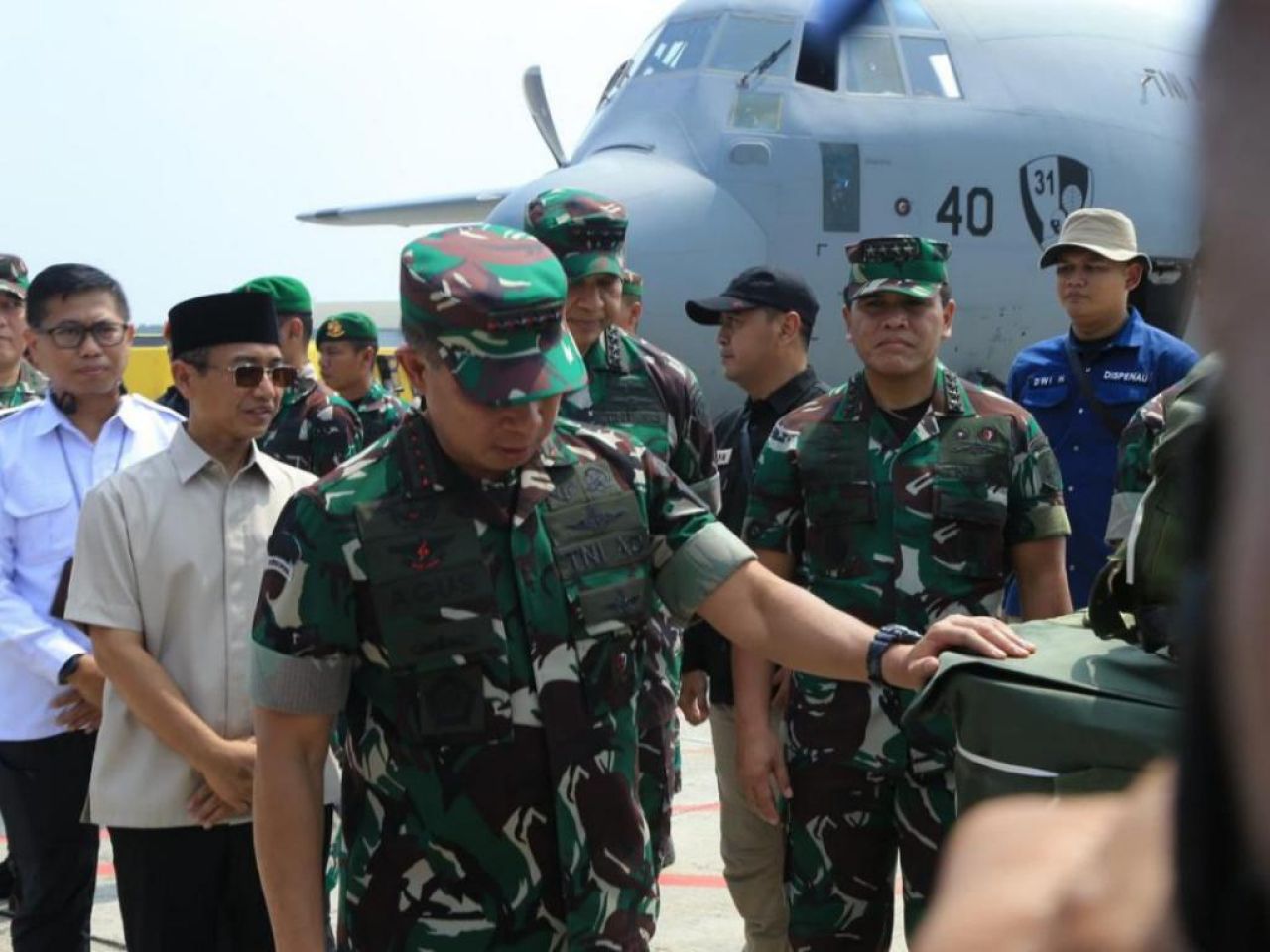 Kepedulian TNI Terhadap Kemanusiaan, Kepala Staf TNI AL Hadir Pada Pengiriman Bantuan Untuk Gaza