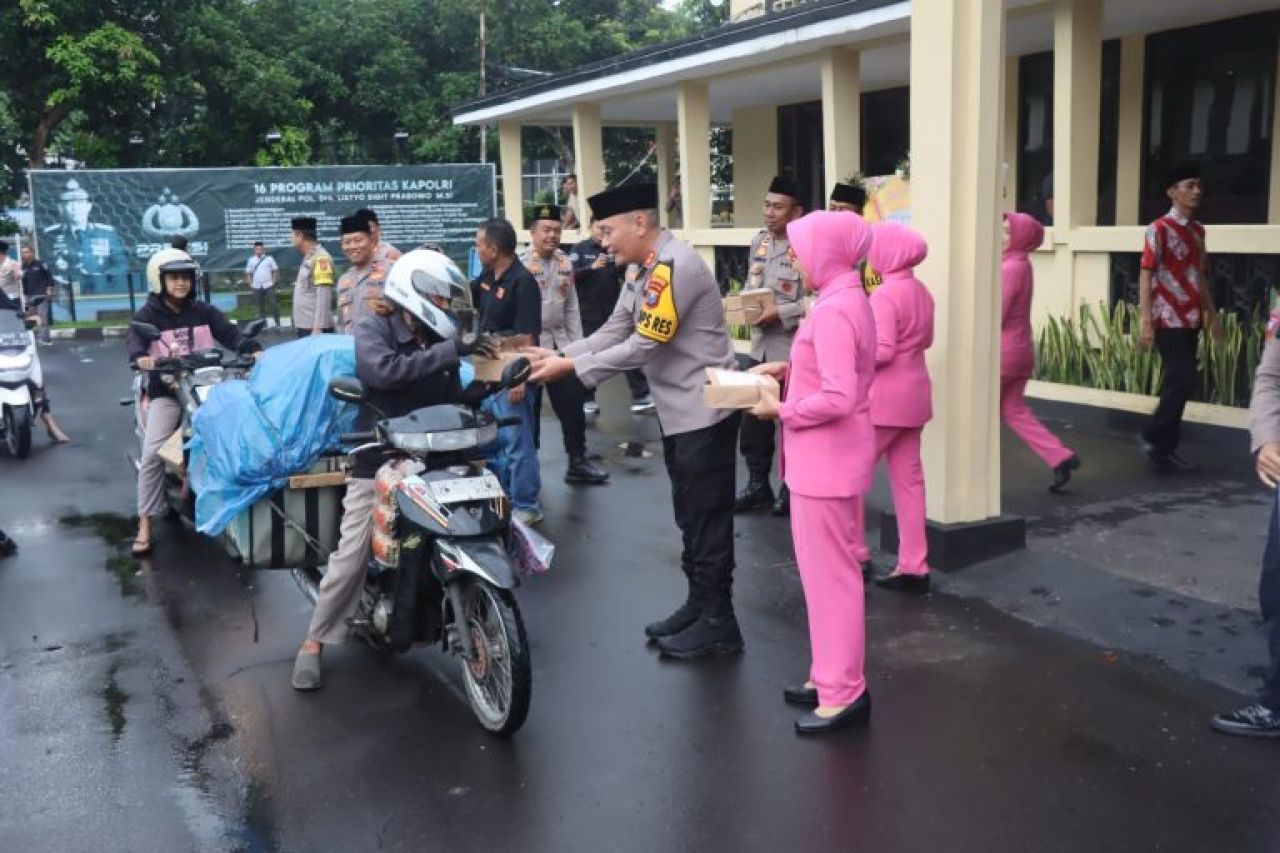 Layani Penitipan Barang Berharga Bagi Warga yang Mudik Lebaran, Polres Bondowoso Tiadakan Pungutan Biaya