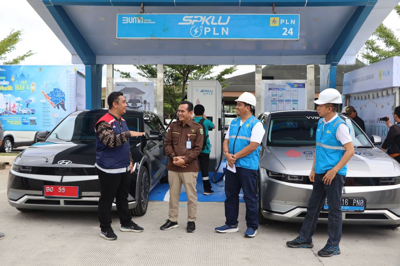 39 Unit SPKLU PLN di Sepanjang Tol Trans Sumatra Siaga Layani Pemudik, Ini Titik Lokasinya