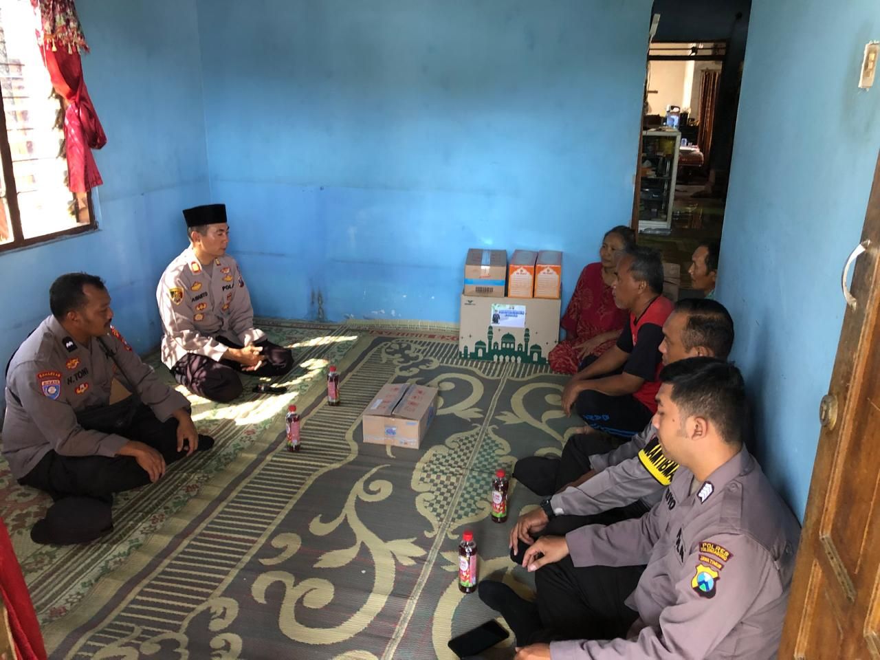 Polri Peduli, Polres Tulungagung Beri Bantuan Keluarga Balita yang Diduga Dibunuh Ayah Kandungnya