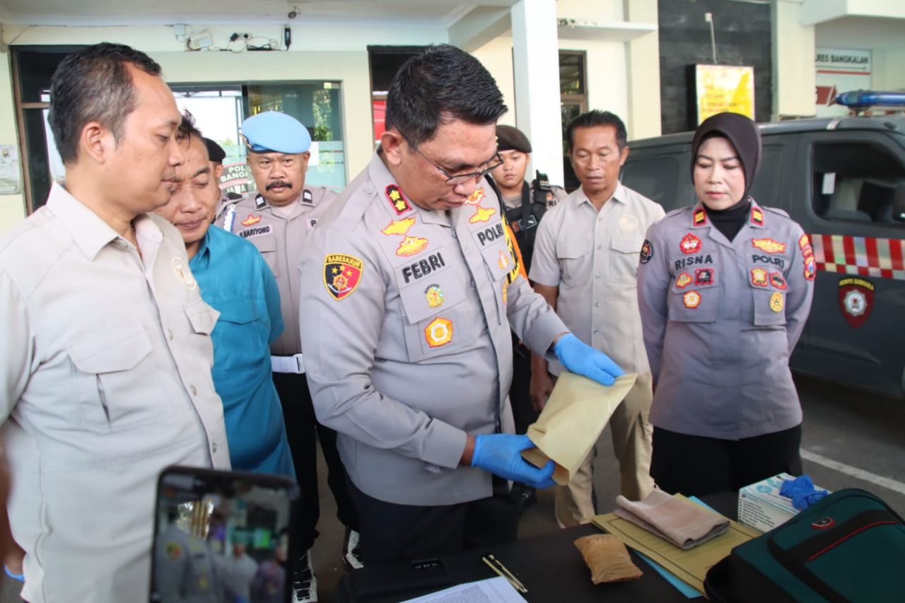 Polres Bangkalan Berhasil Amankan Kurir Narkoba Lintas Negara, 1 Kg Sabu Disita