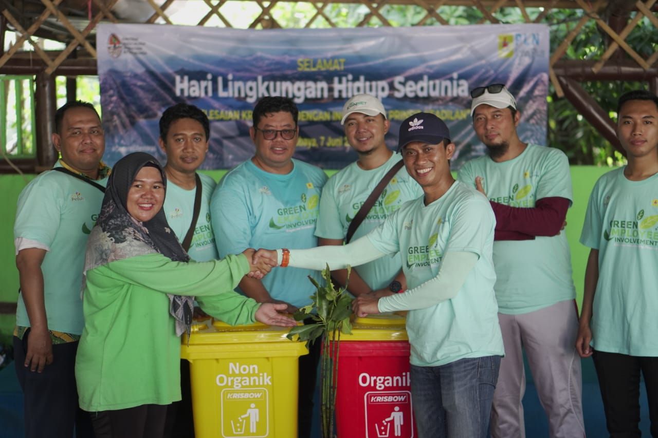 PLN Icon Plus Selenggarakan CSR Hari Lingkungan Hidup Di Ekowisata Mangrove Wonorejo Surabaya