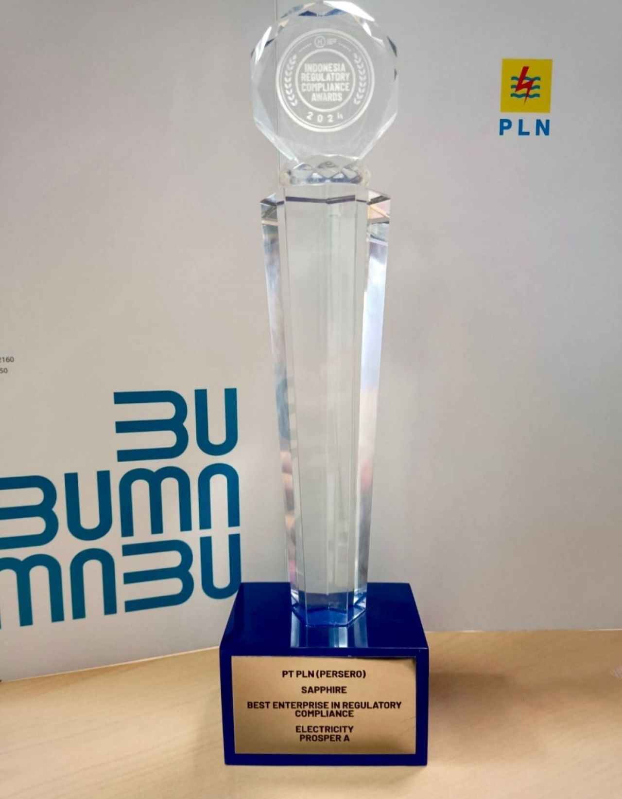 PLN Group Borong 5 Penghargaan dalam Indonesia Regulatory Compliance Awards 2024