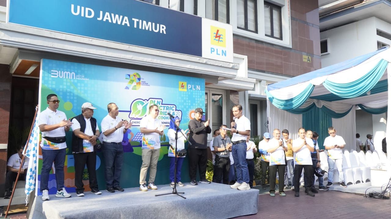 "PLN UID Jatim dan PLN Icon Plus Dorong Energi Bersih di Electric Fun Ride 2024"
