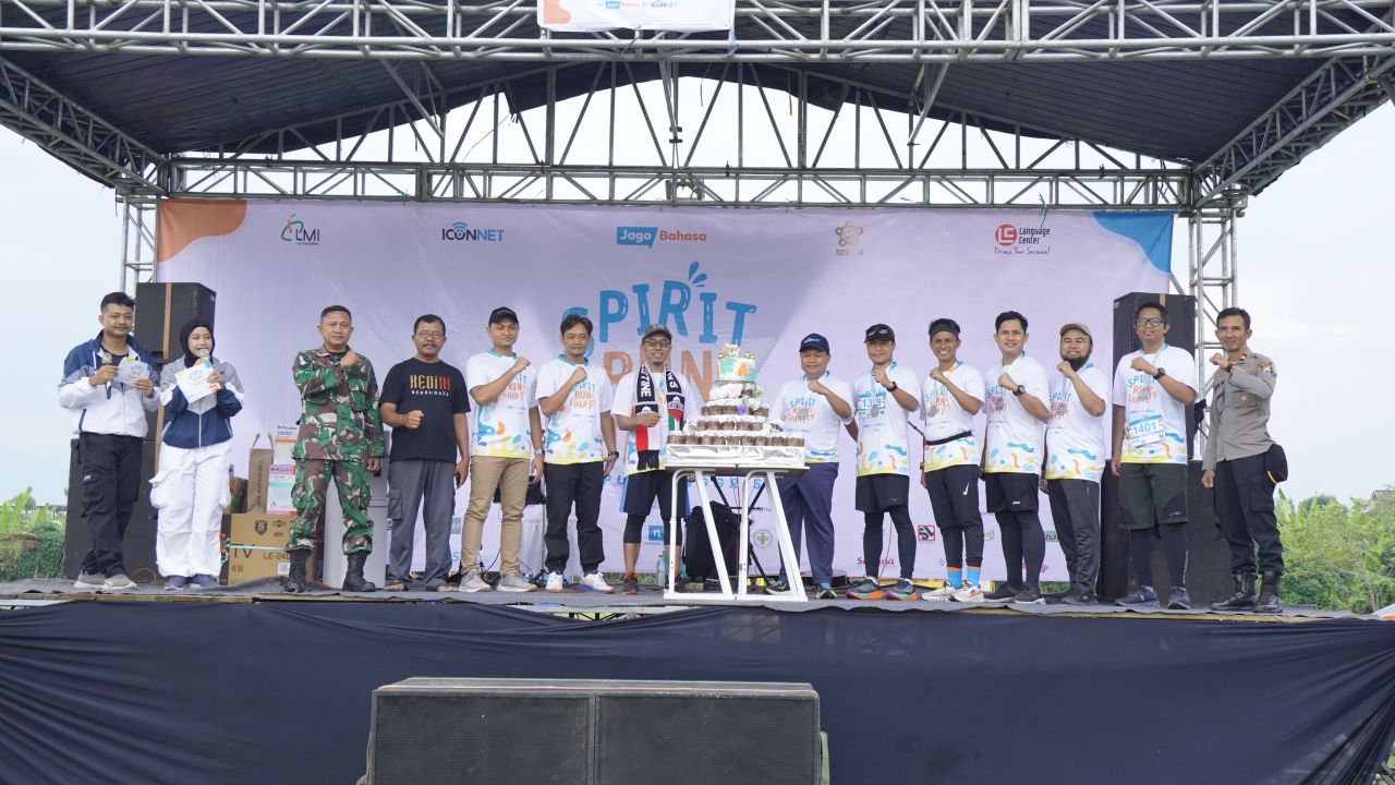 Event Lari Spirit Run & Charity 2024 Bersama Jago Bahasa x ICONNET Di Kampung Inggris Pare