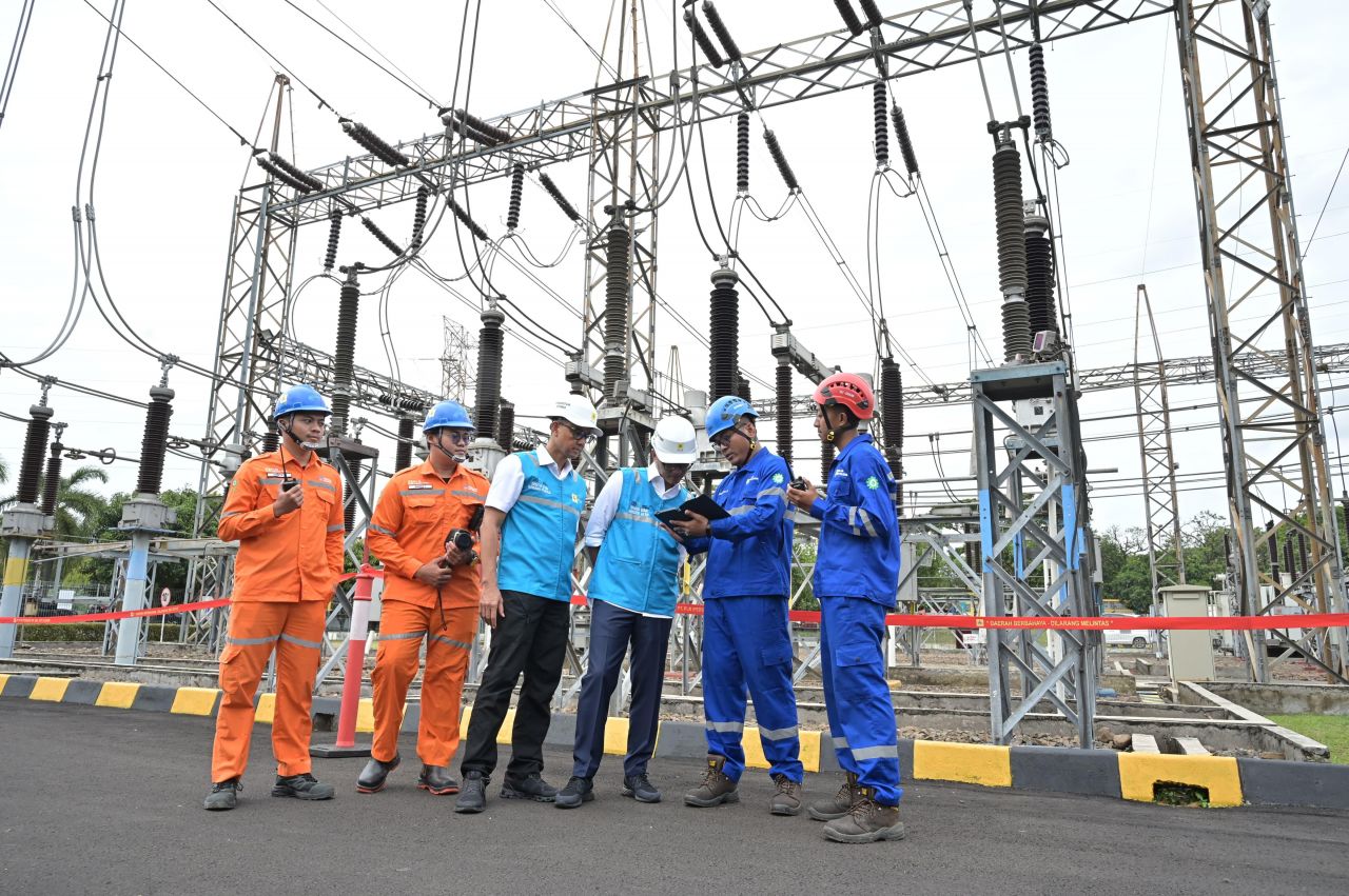 Sambut Natal dan Tahun Baru, Wamen BUMN Apresiasi Kesiapan Listrik PLN