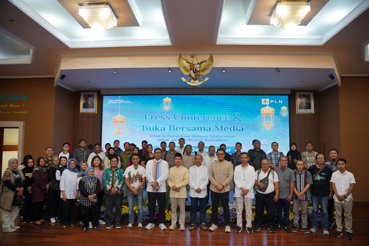 PLN Icon Plus & PLN Group Jatim Bukber Bersama Media: Siaga Kelistrikan dan Konektivitas Jelang Lebaran 2025