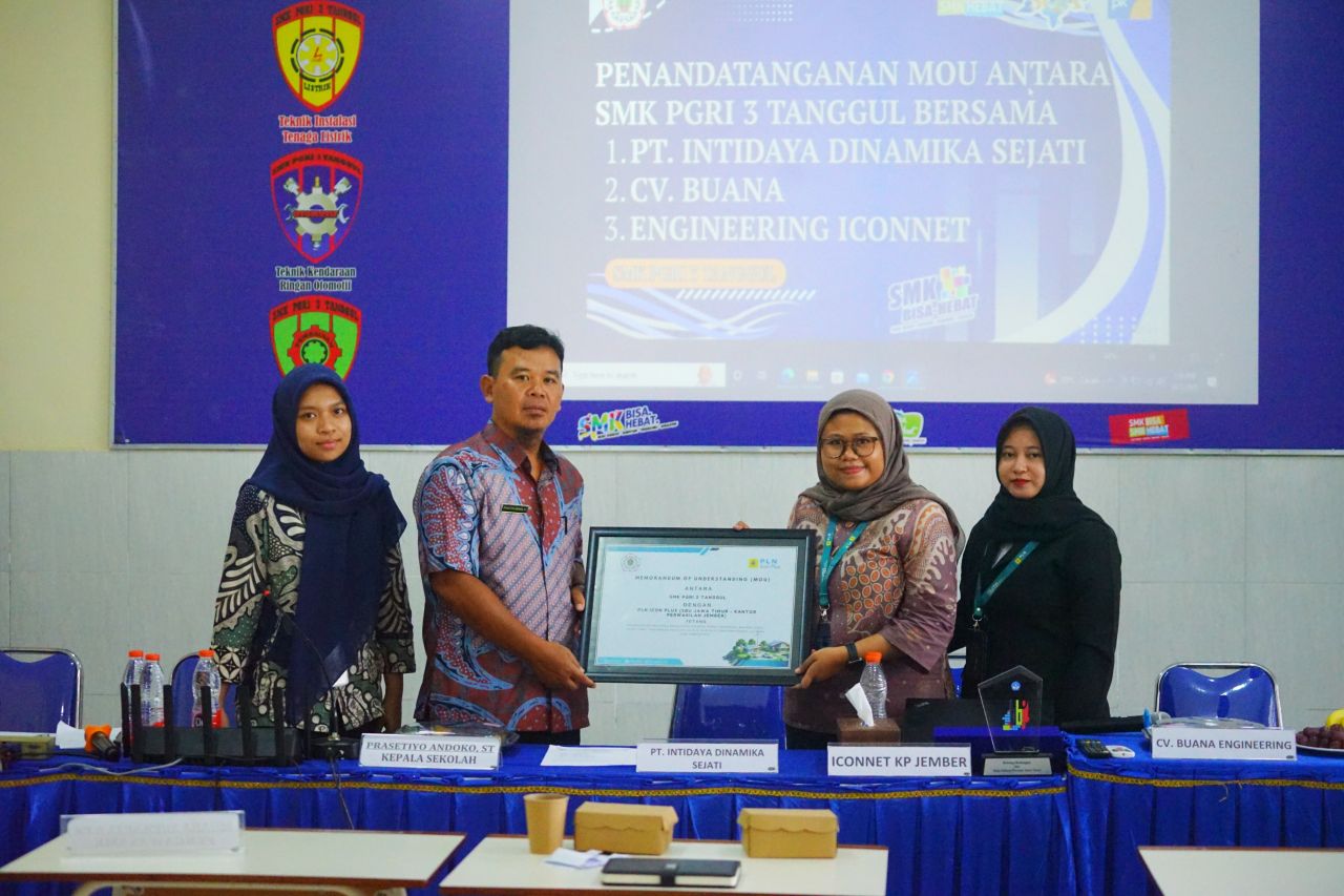 PLN Icon Plus Dukung Implementasi Program Bantuan SMK Pusat Keunggulan