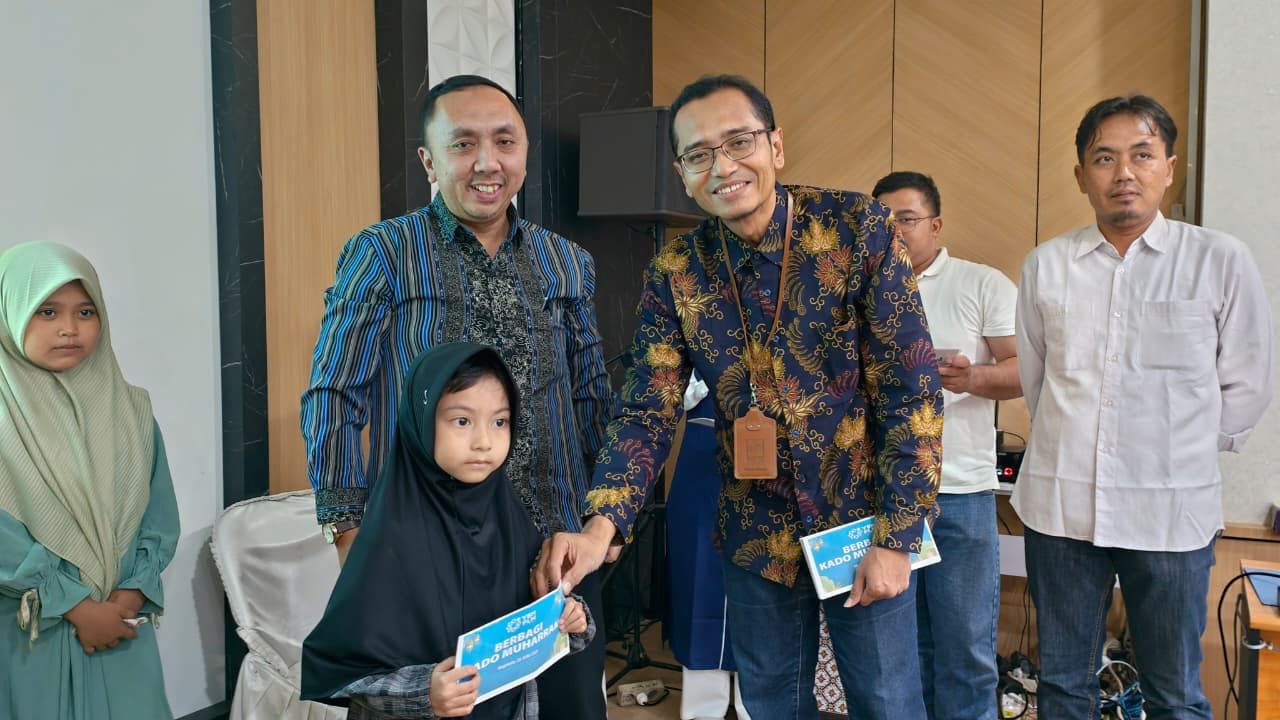 Hadirkan Manfaat Nyata, PLN UID Jawa Timur Salurkan Kepedulian Melalui YBM PLN di Berbagai Wilayah Jawa Timur