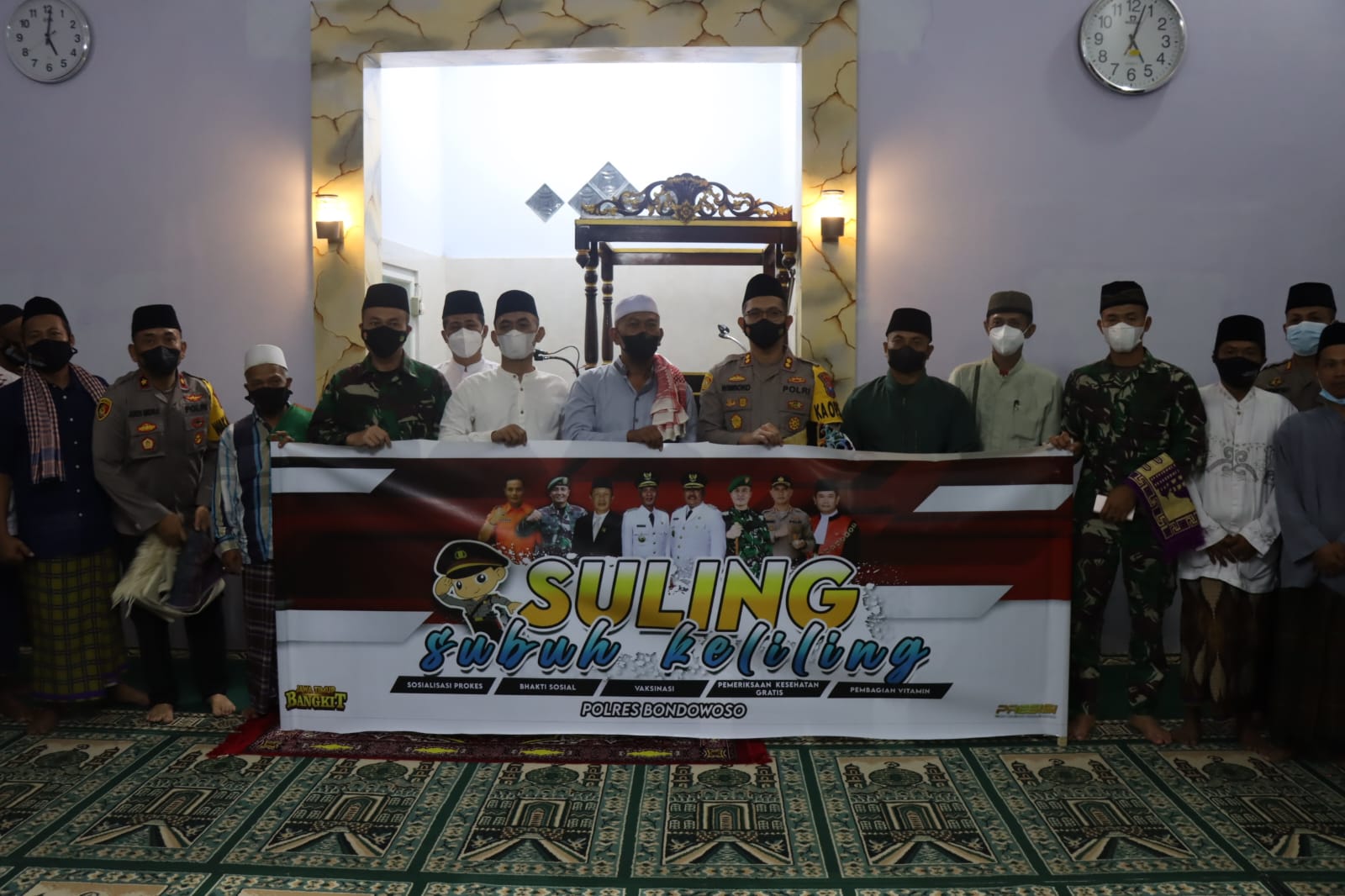 Laksanakan Program SULING, Kapolres Bondowoso dan Dandim Gelar Vaksinasi Kejar Herd Immunity