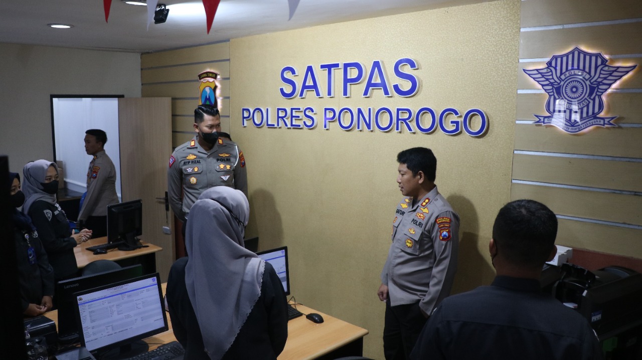 Polres Ponorogo Laksanakan Program Optimalisasi Pelayanan SIM Untuk Penyandang Disabilitas