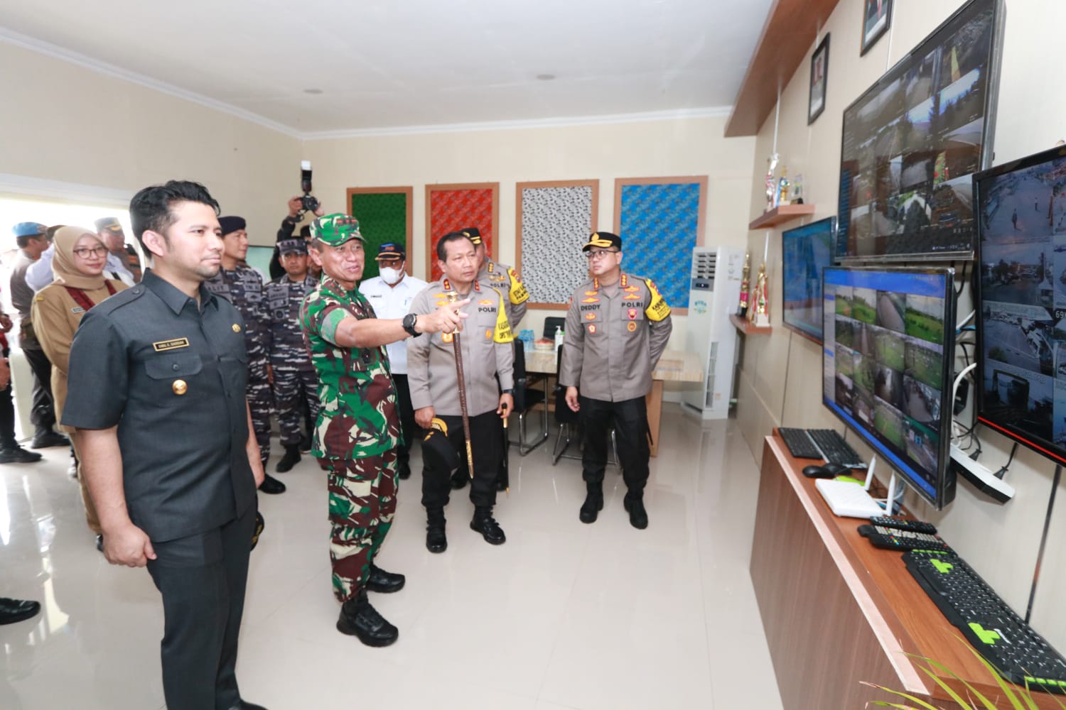Kapolda Bersama Forkopimda Jatim Lakukan Pengecekan Kesiapan Pos Pengamanan KTT G20 Bali di Banyuwangi