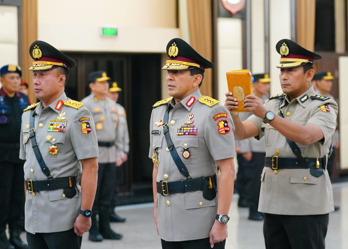Pimpin Sertijab Irwasum, Kapolri Gelorakan Tingkatkan Kepercayaan Publik
