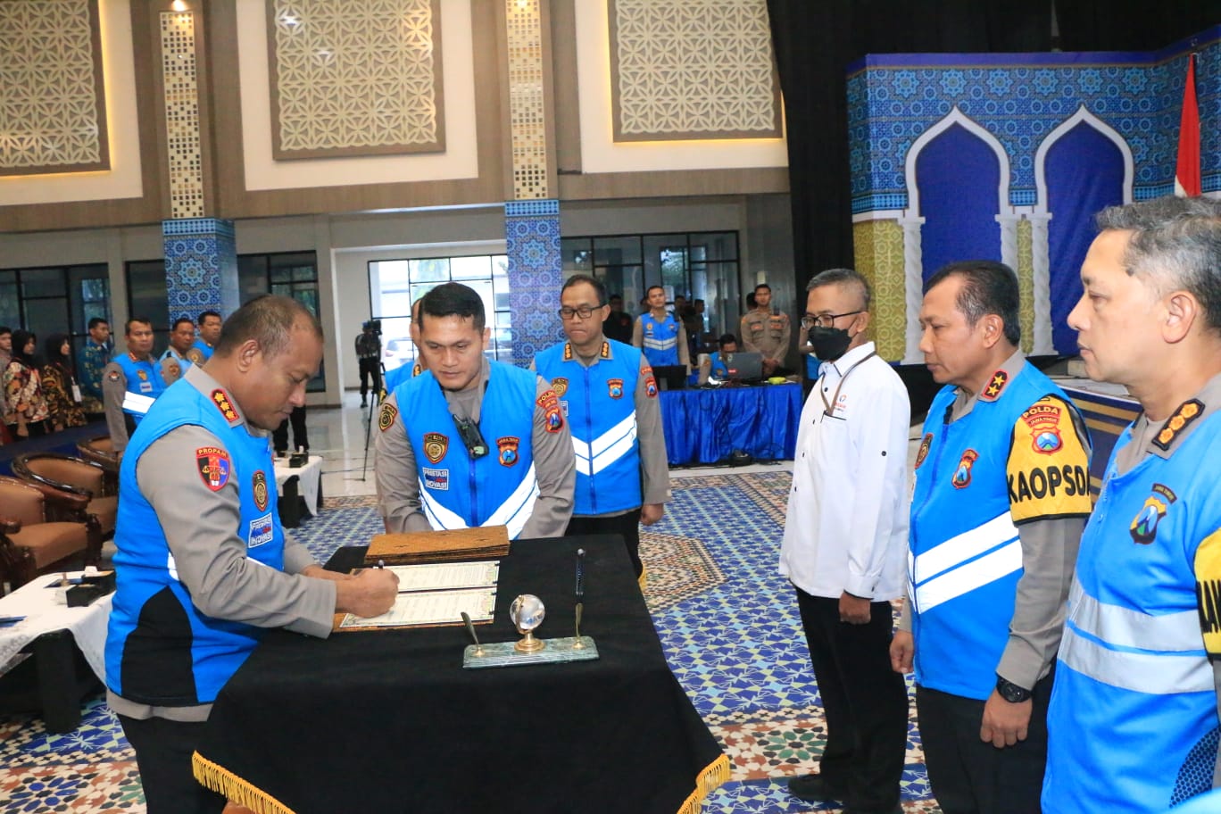 Kapolda Jatim Pimpin Sumpah Seleksi Penerimaan Calon Anggota Polri TA
