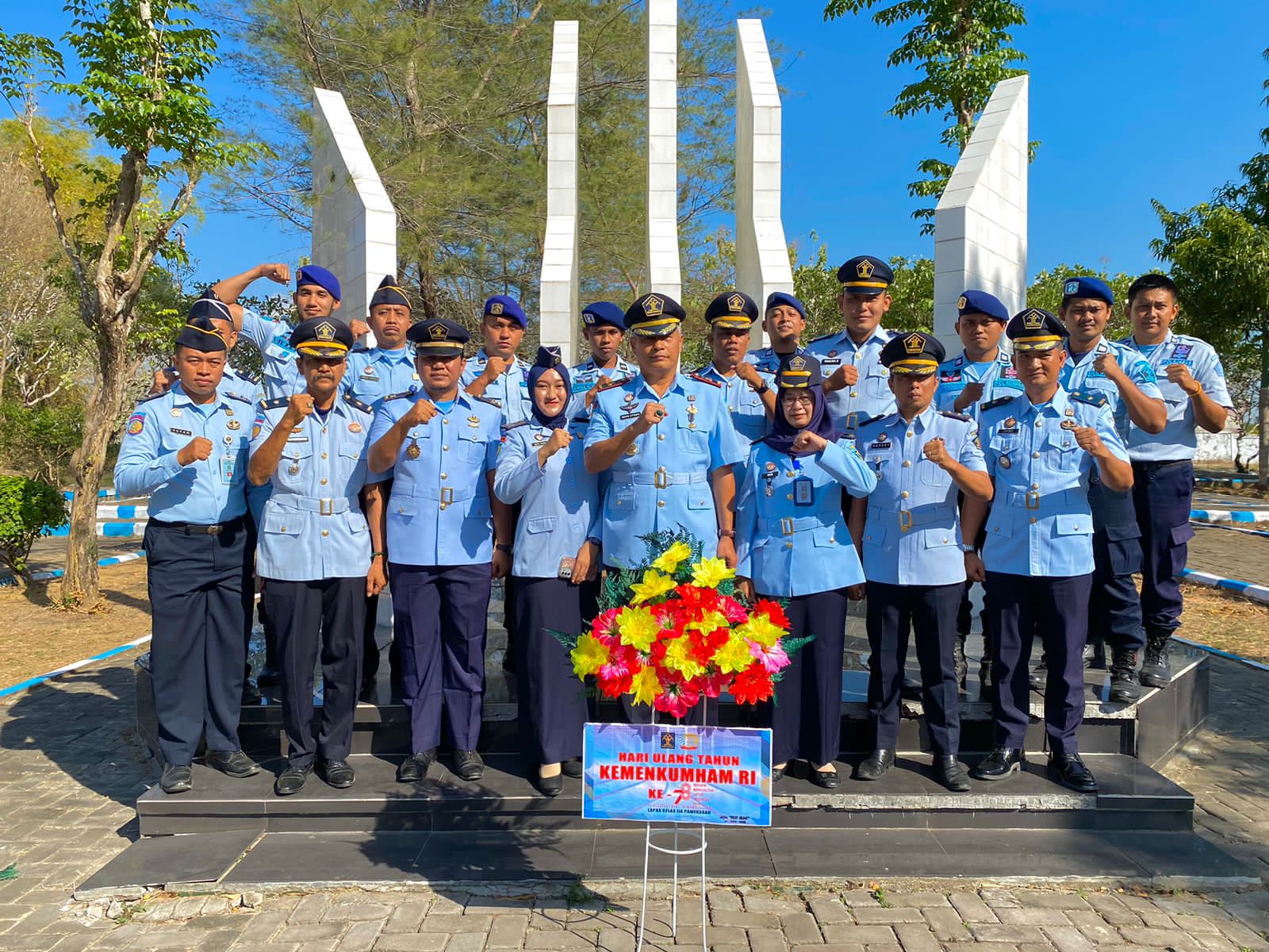 Penuh Khidmat, Lapas Pamekasan Ikuti Upacara Tabur Bunga Peringati Hari Kemenkumham ke-78